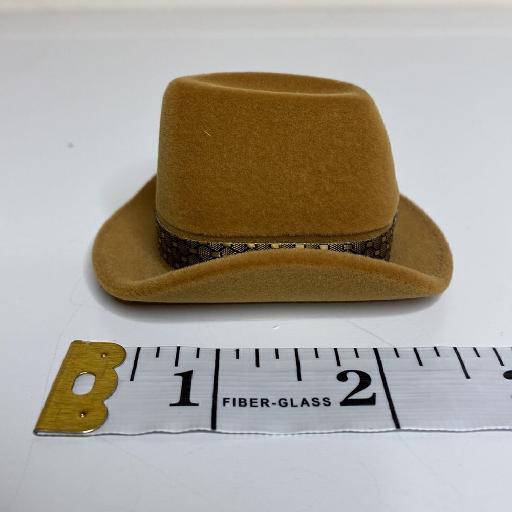 Velour Cowboy Hat Ring Box - Picture 3 of 7